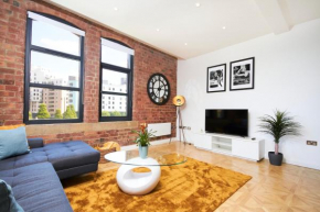 Sleek New York Style Apartment in Central Leeds